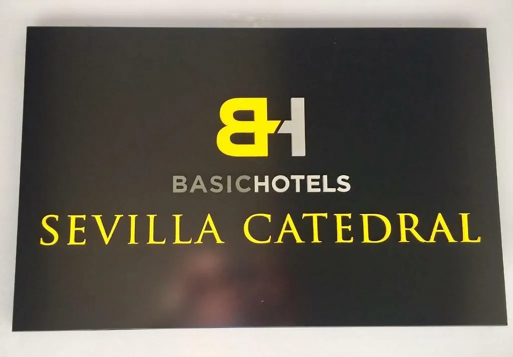 ***  Basic Hotel Sevilla Catedral Spanien