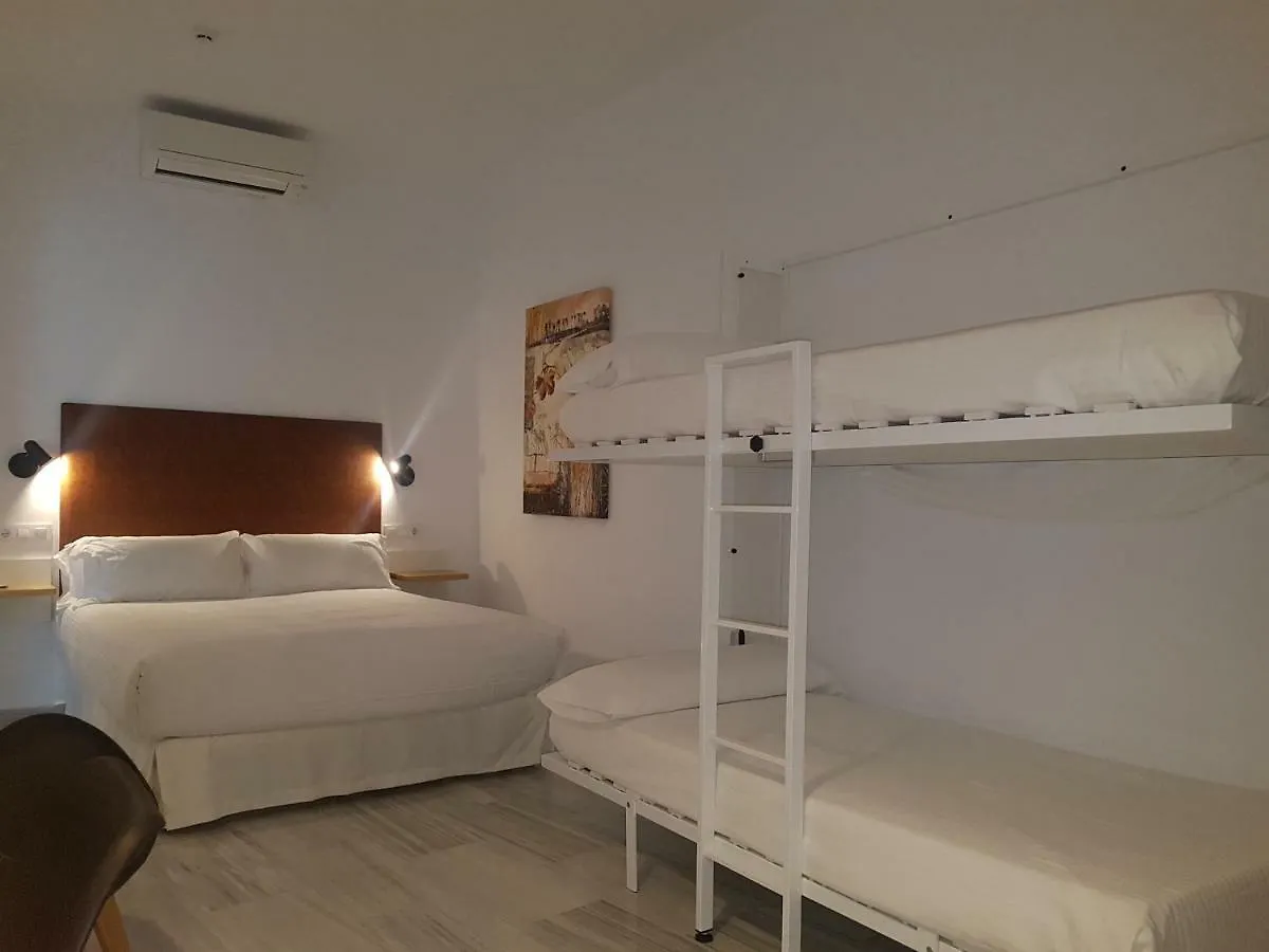 Basic Hotel Sevilla Catedral 3*,  Spanien